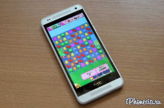 В Сеть попали фотографии и технические характеристики смартфона HTC One Max