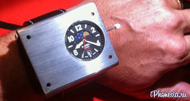 Компания Bathys представила наручные атомные часы