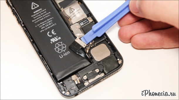 Apple продлила программу бесплатного ремонта iPhone 5