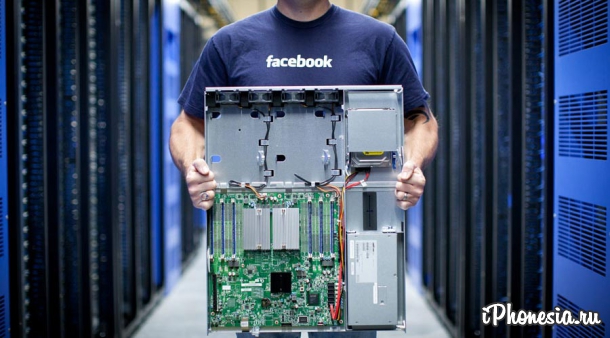 Facebook отказалась переносить данные в Россию
