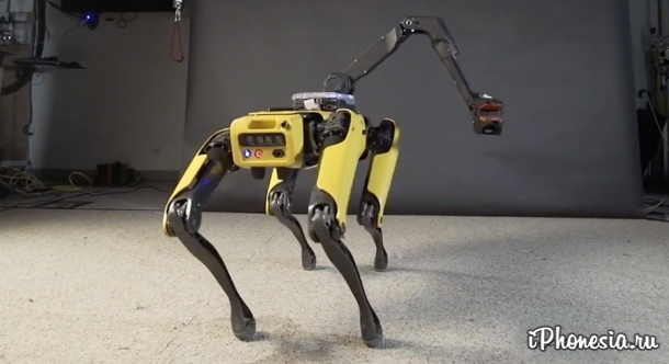 Робот Spot от Boston Dynamics танцует под Uptown Funk